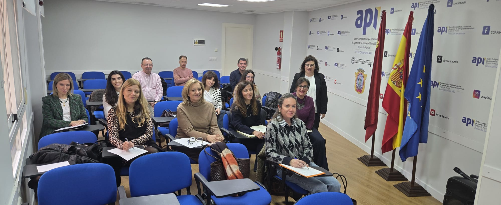 APIs asistiendo a cursos de COAPI